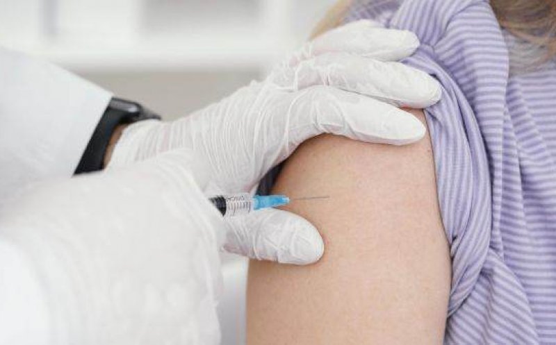 Vaccinul antigripal, la mare căutare în România! 400.000 de persoane s-au imunizat deja: „E cea mai crescută rată de vaccinare din ultimii 5 ani”