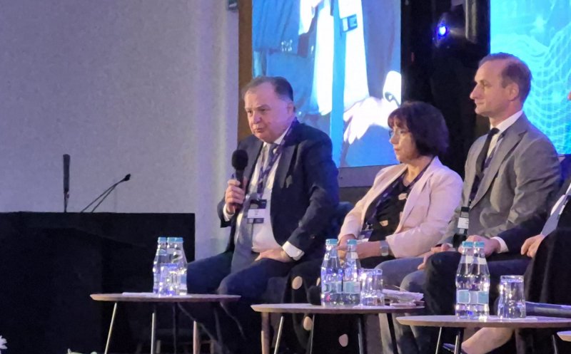 Forumul de Securitate Cibernetică în Energie Cluj | Rectorul UTCN: „Tinerii de azi, la fel de buni ca generațiile anterioare, dar sunt demotivați de modelele promovate în societate”